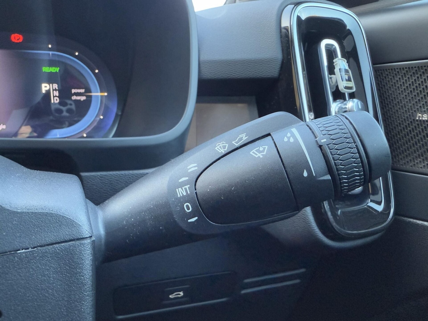 Used Volvo C40 2022 for sale - 76877492: Photo 36