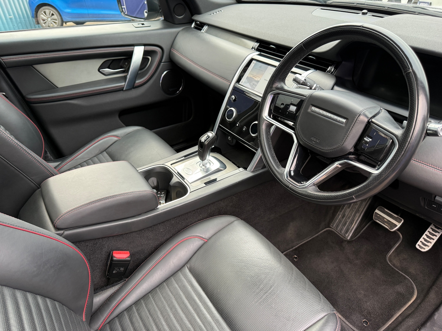 Used Land Rover Discovery Sport 2022 for sale - 77313769: Photo 2