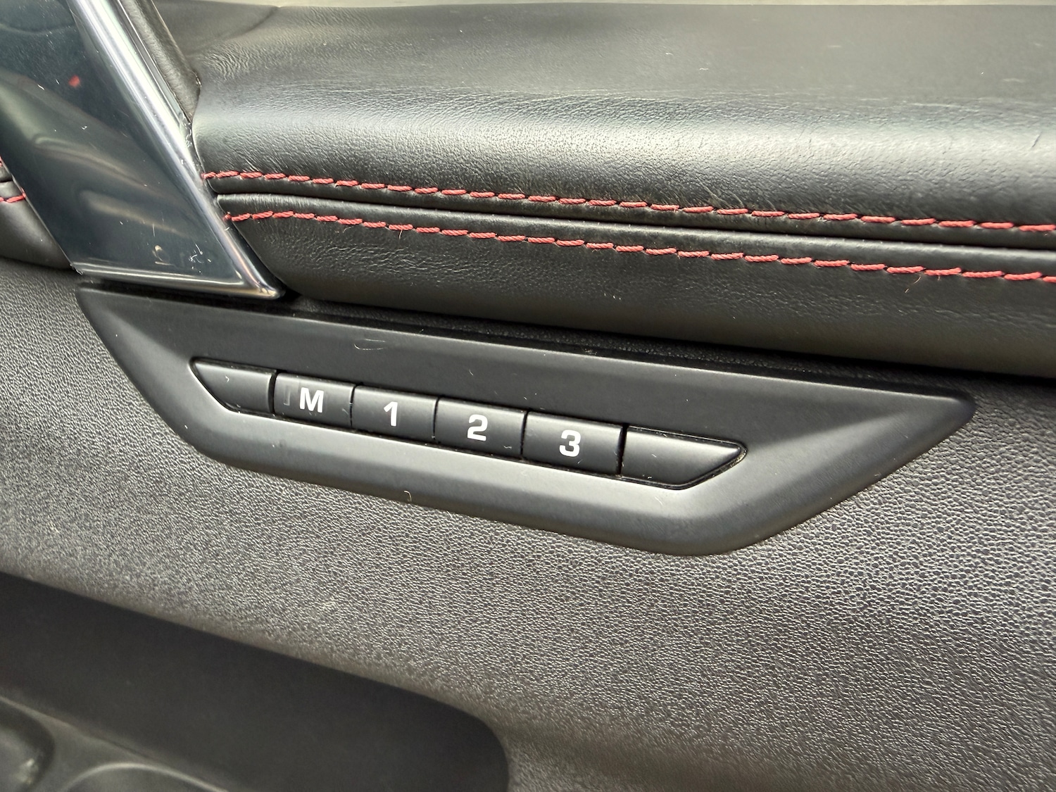 Used Land Rover Discovery Sport 2022 for sale - 77313769: Photo 28