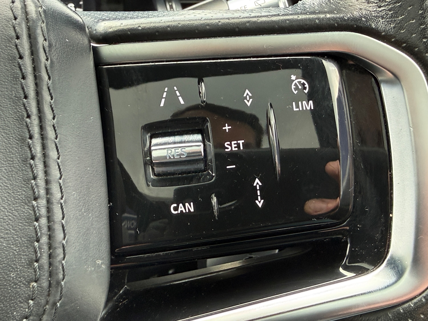 Used Land Rover Discovery Sport 2022 for sale - 77313769: Photo 32