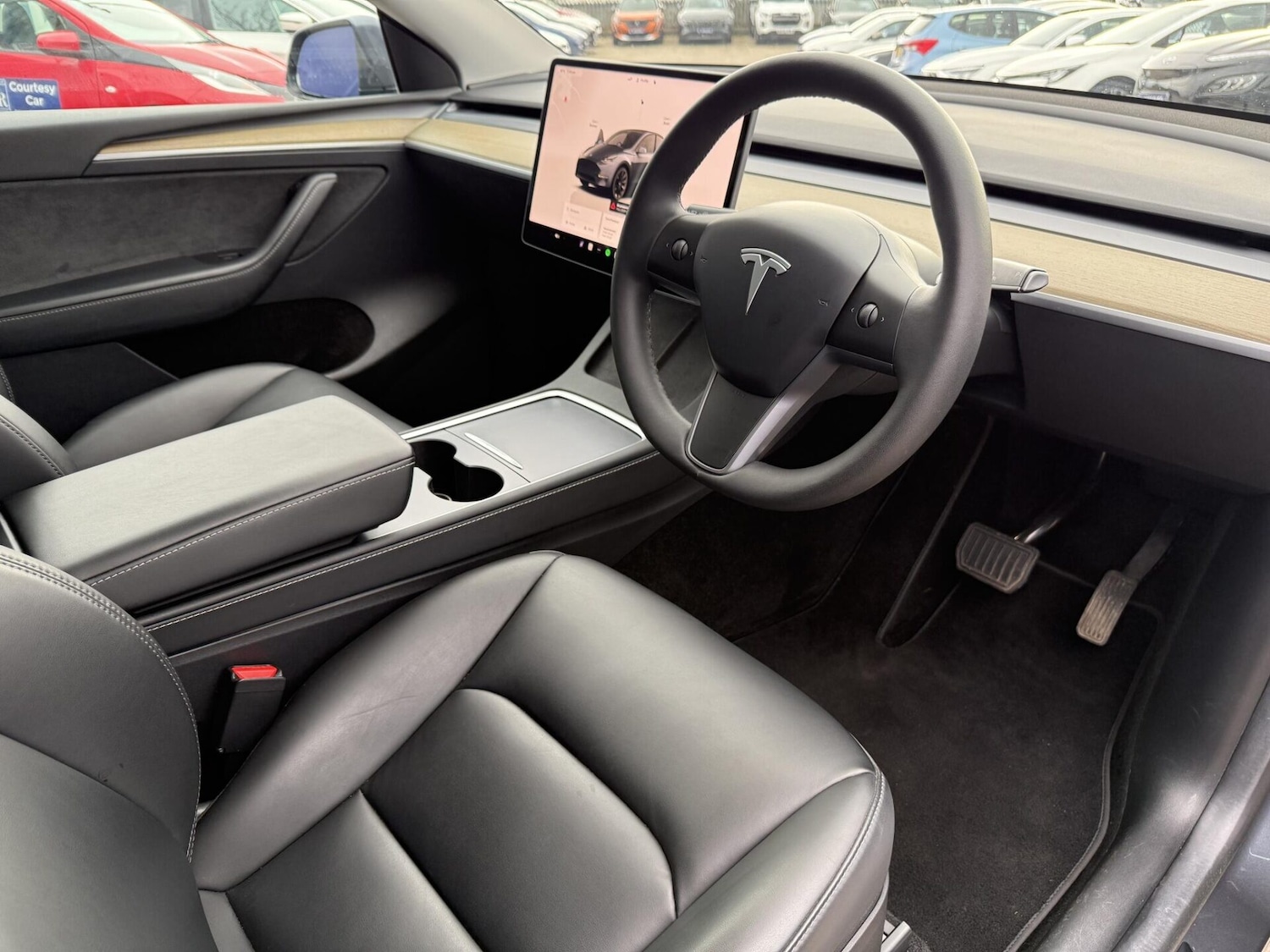 Used Tesla Model Y 2023 for sale - 77729162: Photo 2