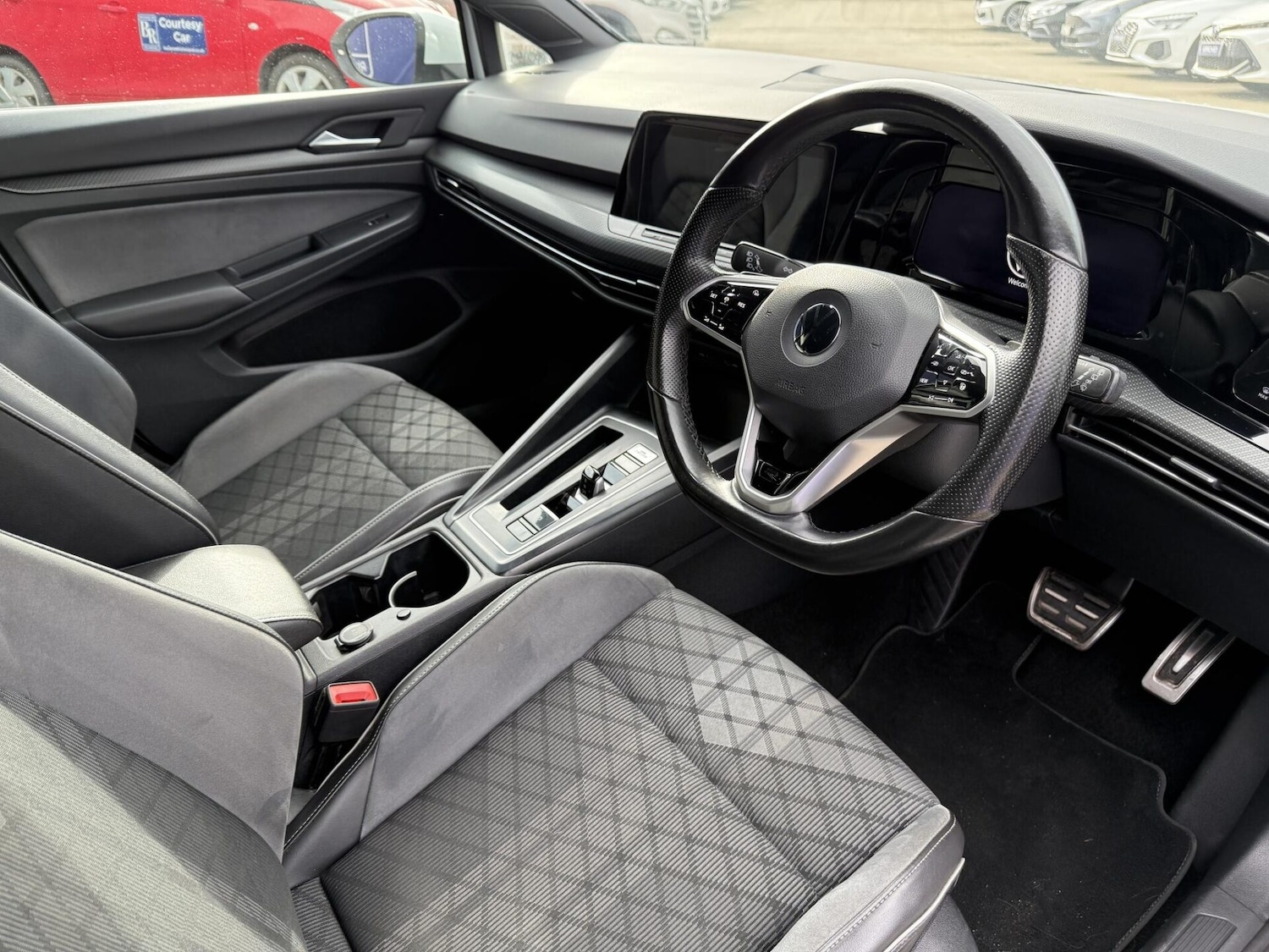 Used Volkswagen Golf 2021 for sale - 77728983: Photo 2