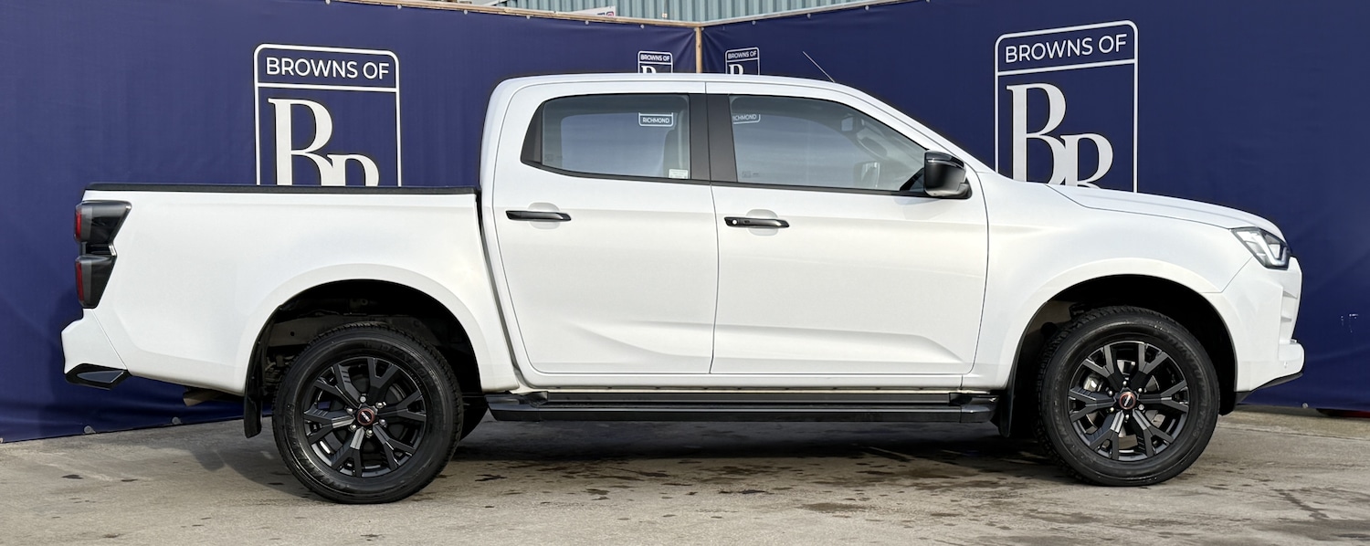 Used Isuzu D-Max 2023 for sale - 77208290: Photo 2