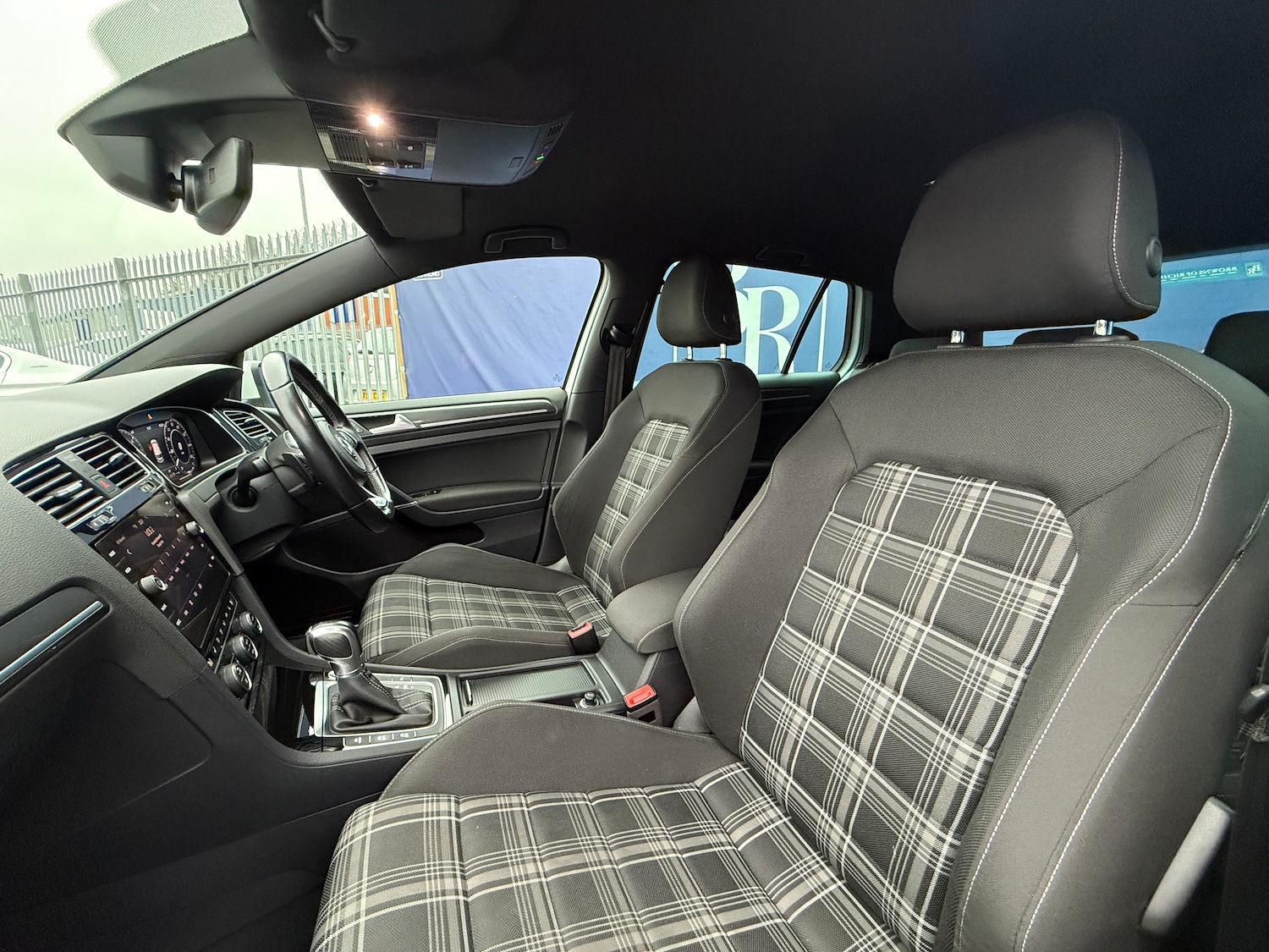 Used Volkswagen Golf 2019 for sale - 77367568: Photo 25