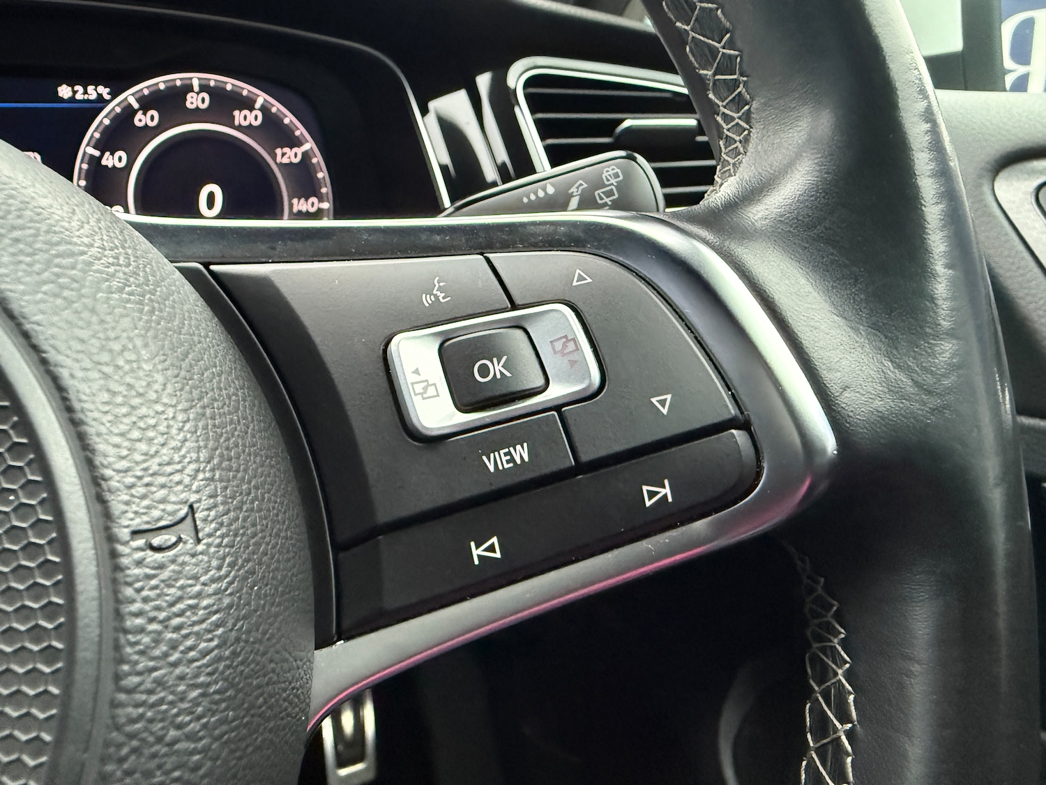 Used Volkswagen Golf 2019 for sale - 77367568: Photo 29