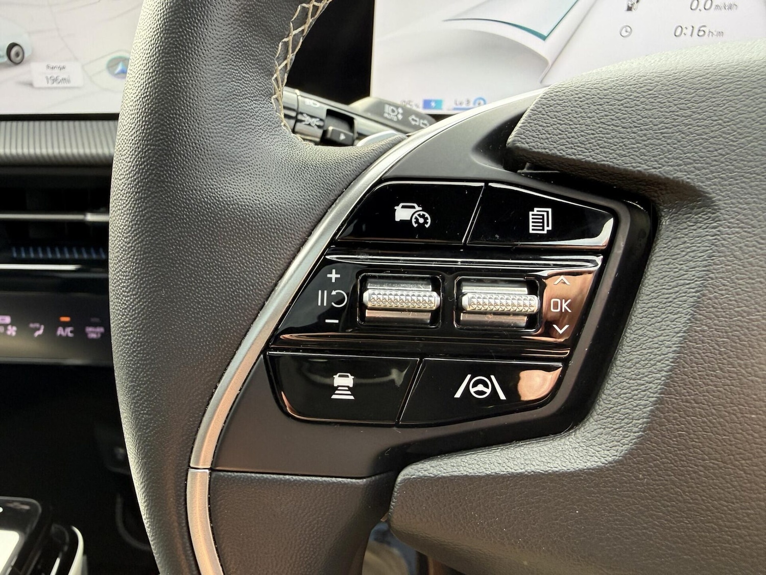 Used Kia EV6 2023 for sale - 78054355: Photo 33