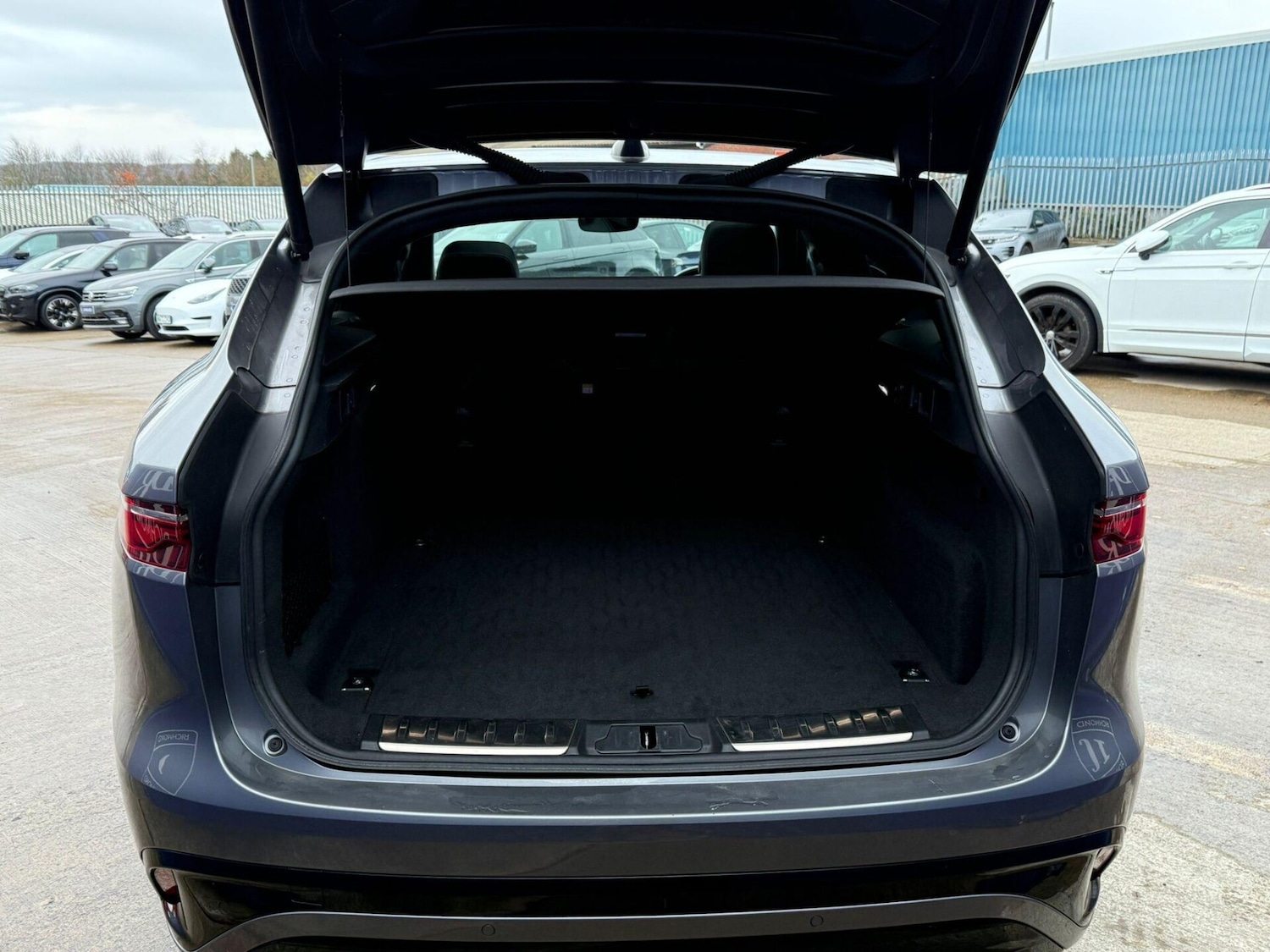 Used Jaguar F-Pace 2021 for sale - 76616947: Photo 22