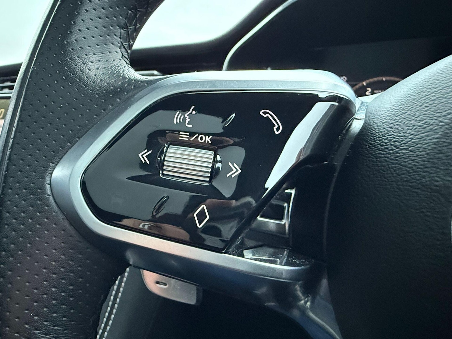 Used Jaguar F-Pace 2021 for sale - 76616947: Photo 33