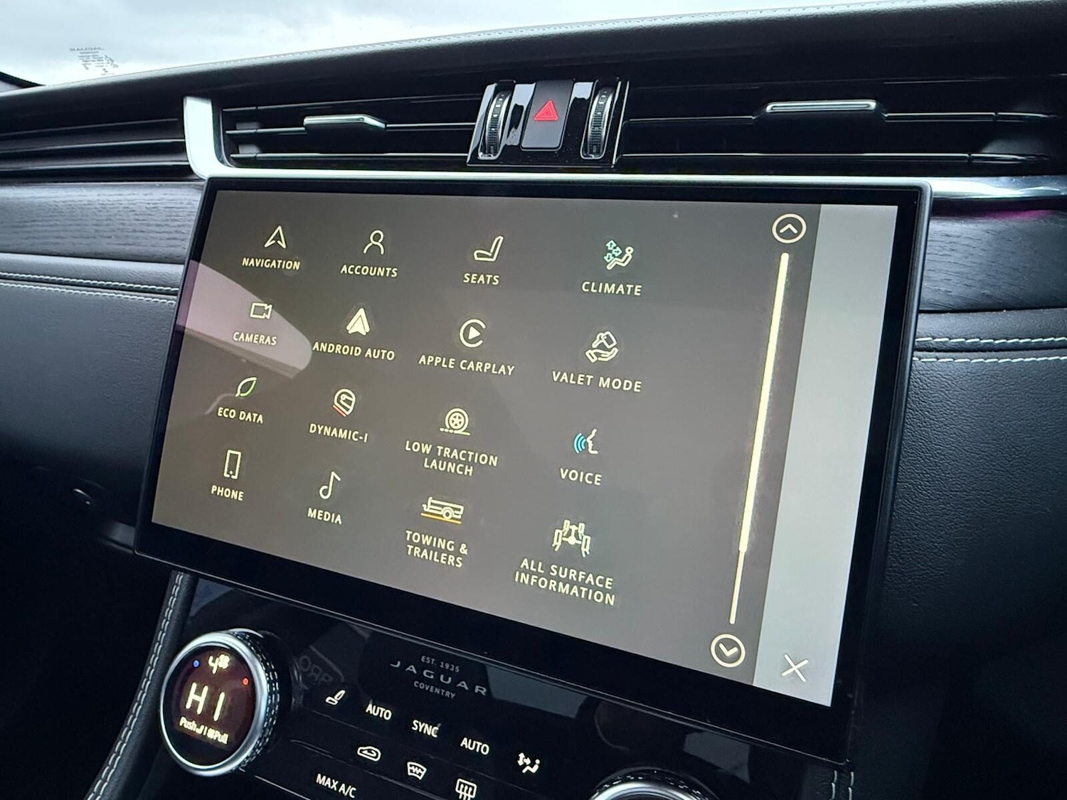 Used Jaguar F-Pace 2021 for sale - 76616947: Photo 39