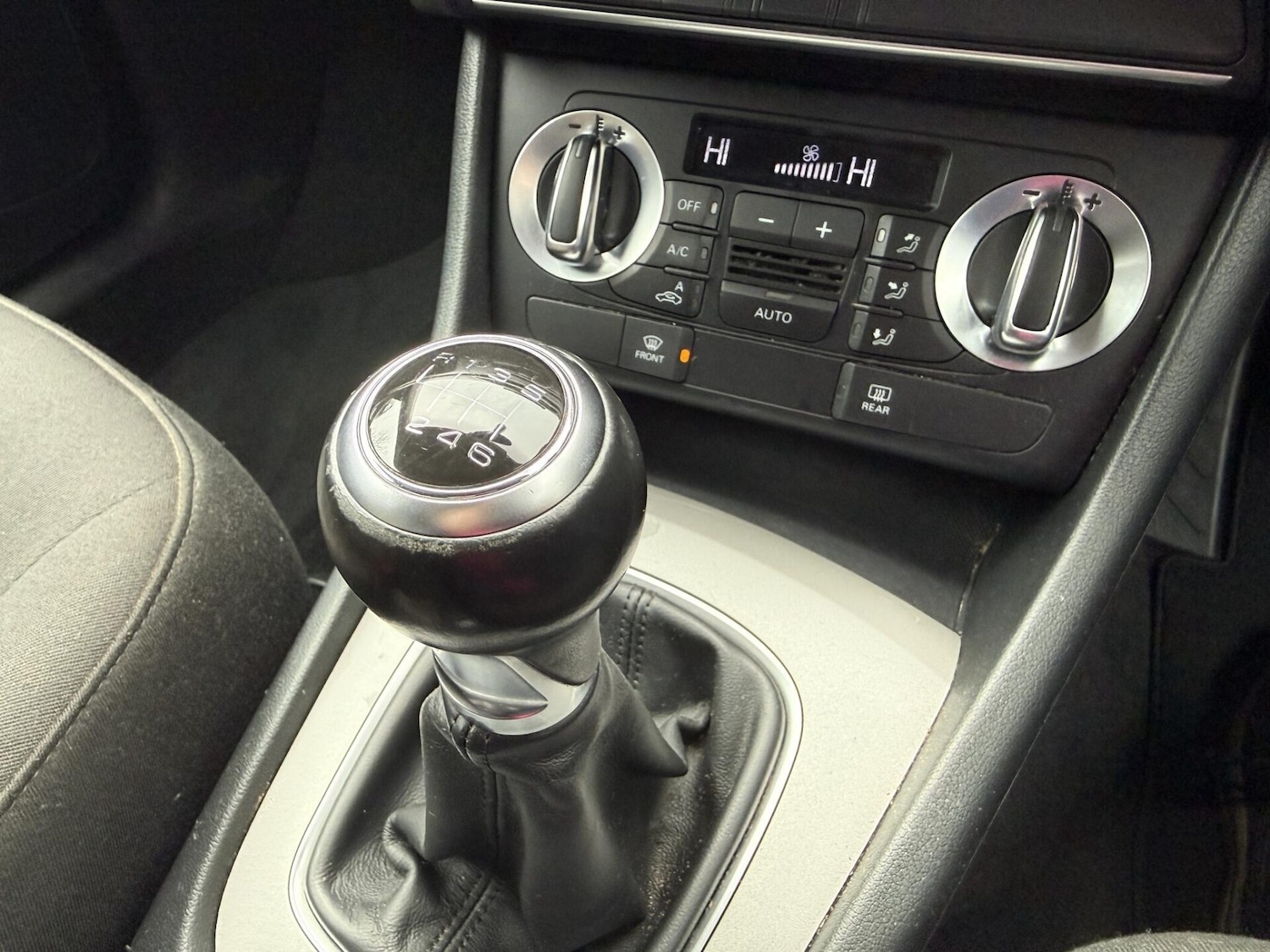 Used Audi Q3 2014 for sale - 76932225: Photo 37