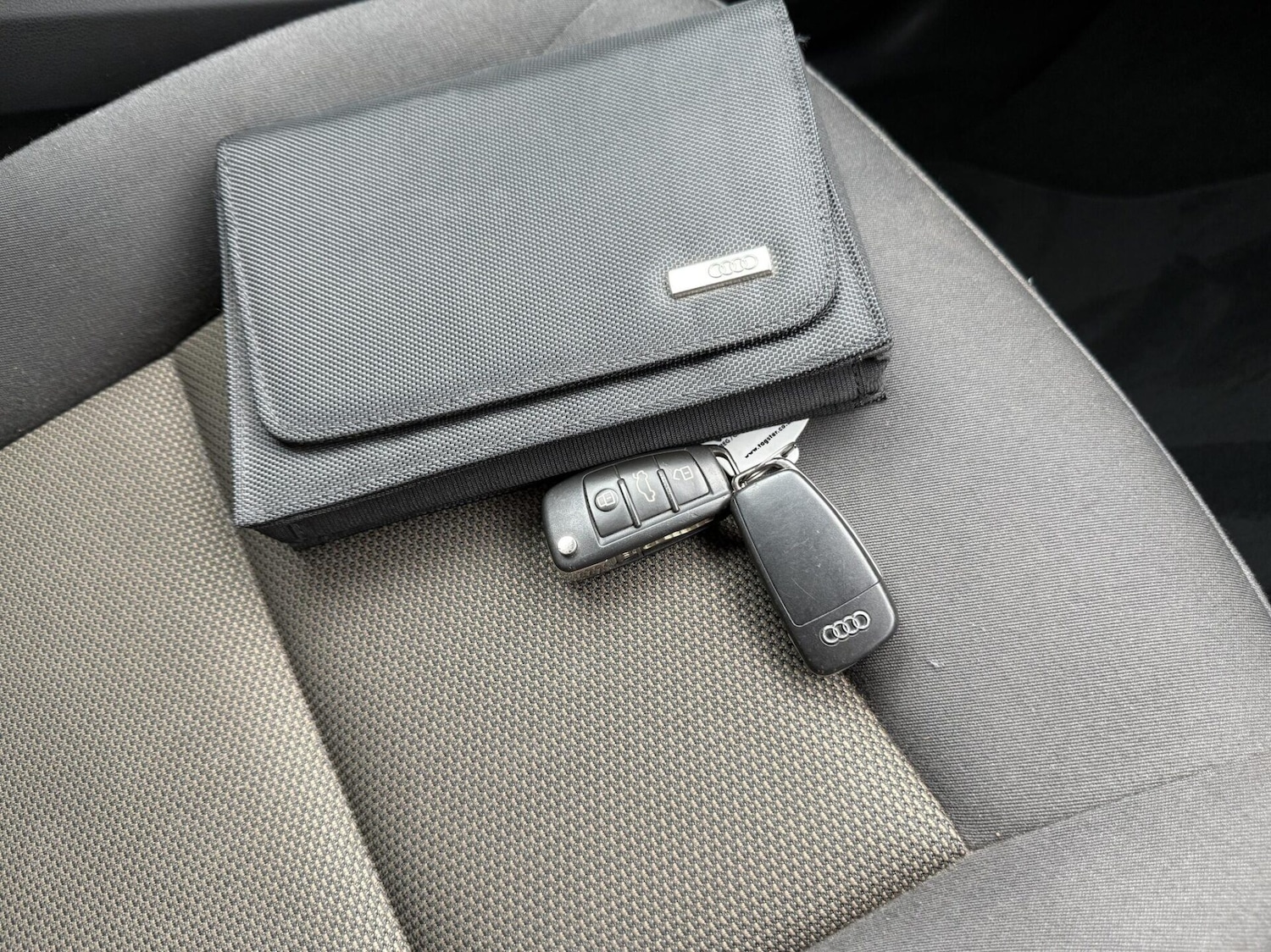 Used Audi Q3 2014 for sale - 76932225: Photo 38