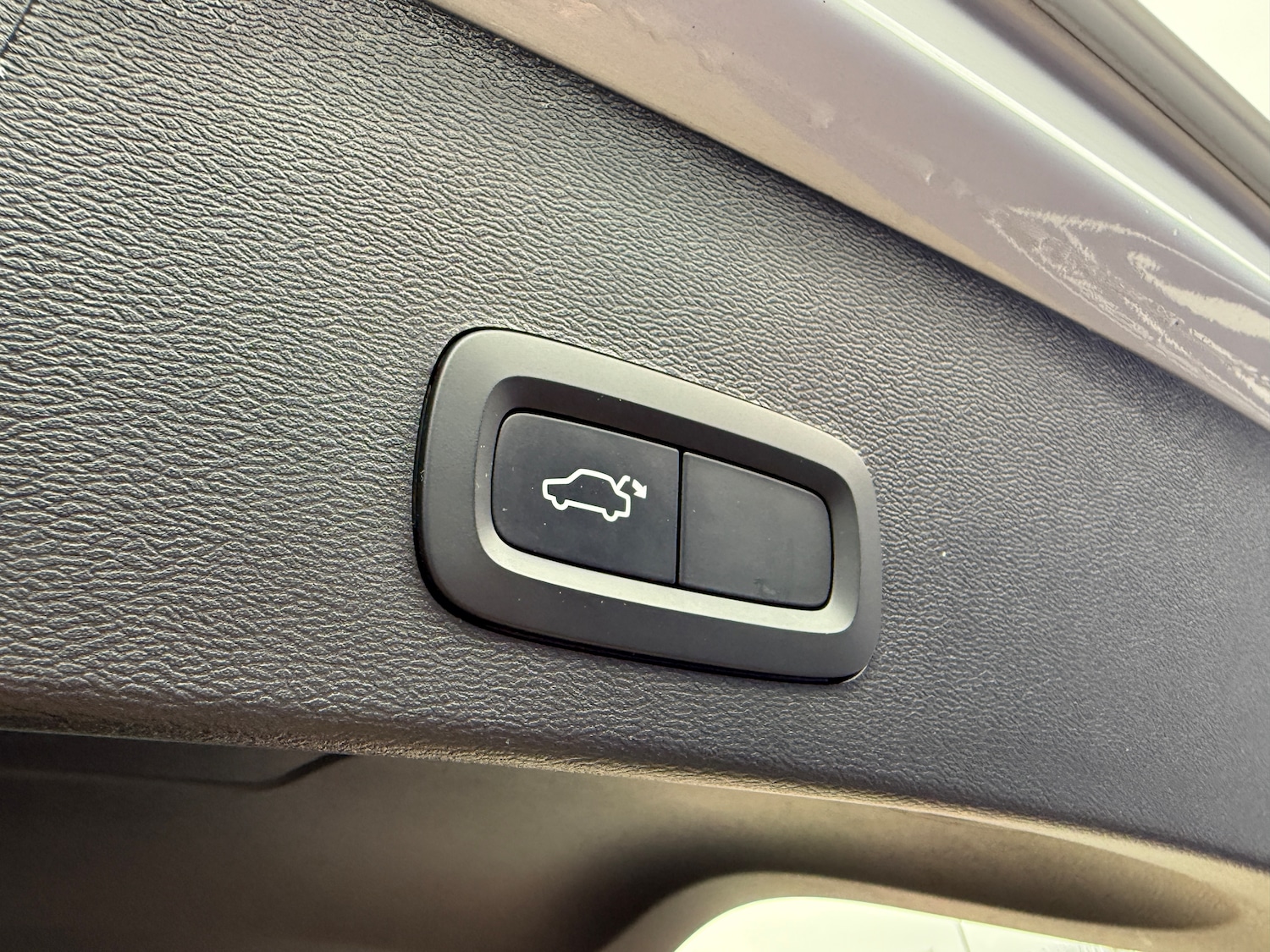 Used Volvo XC40 2022 for sale - 77208217: Photo 18