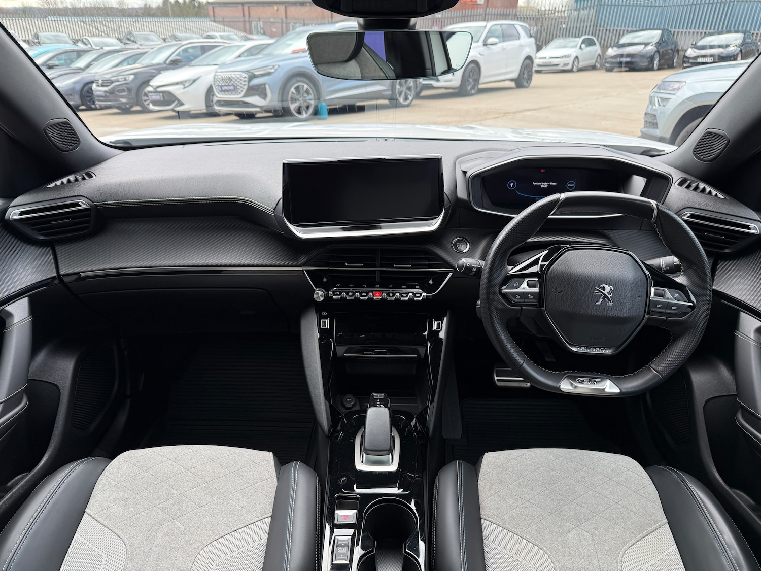 Used Peugeot E-2008 for sale - 77656432: Photo 28