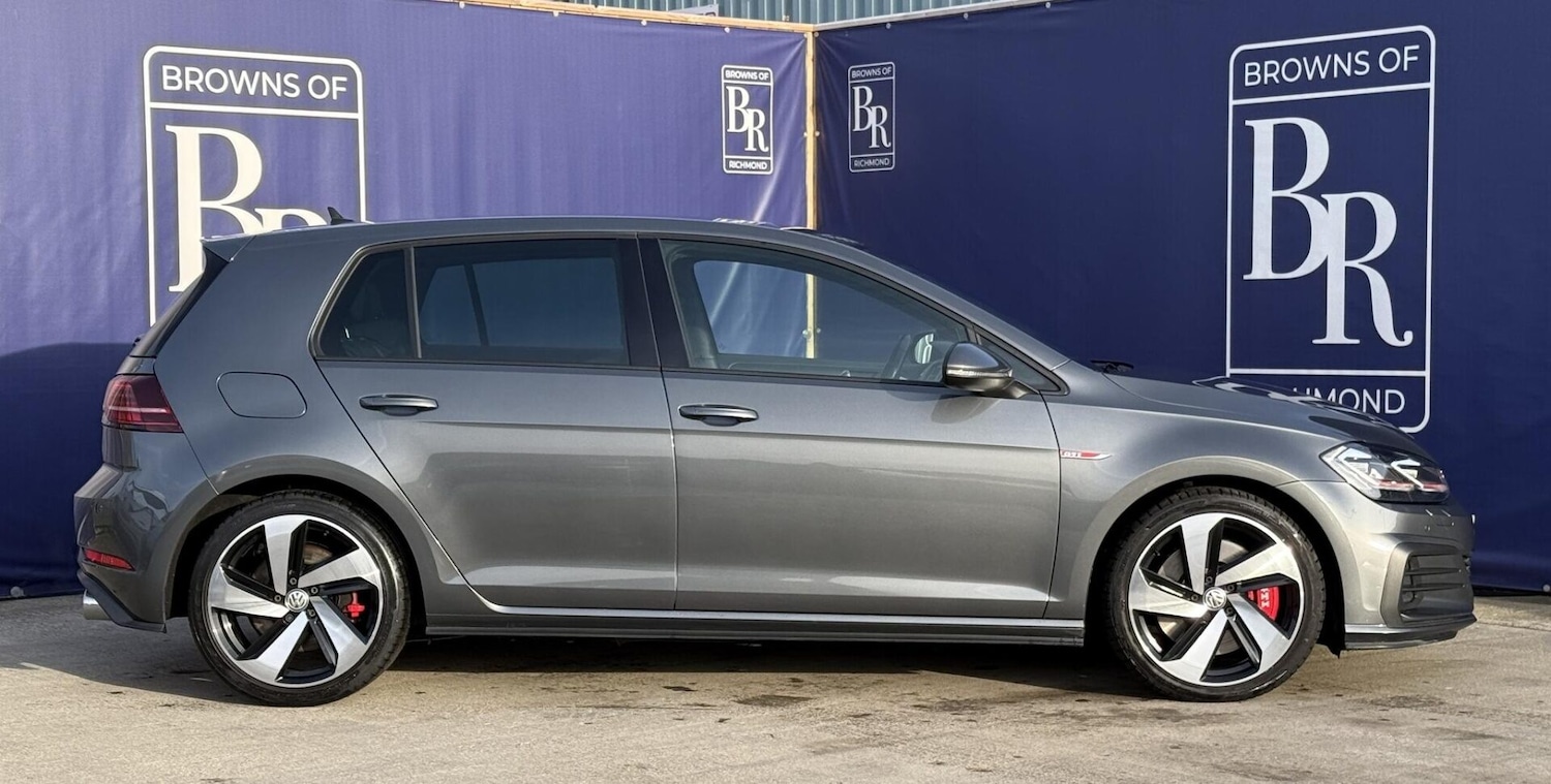 Used Volkswagen Golf 2020 for sale - 77138747: Photo 2