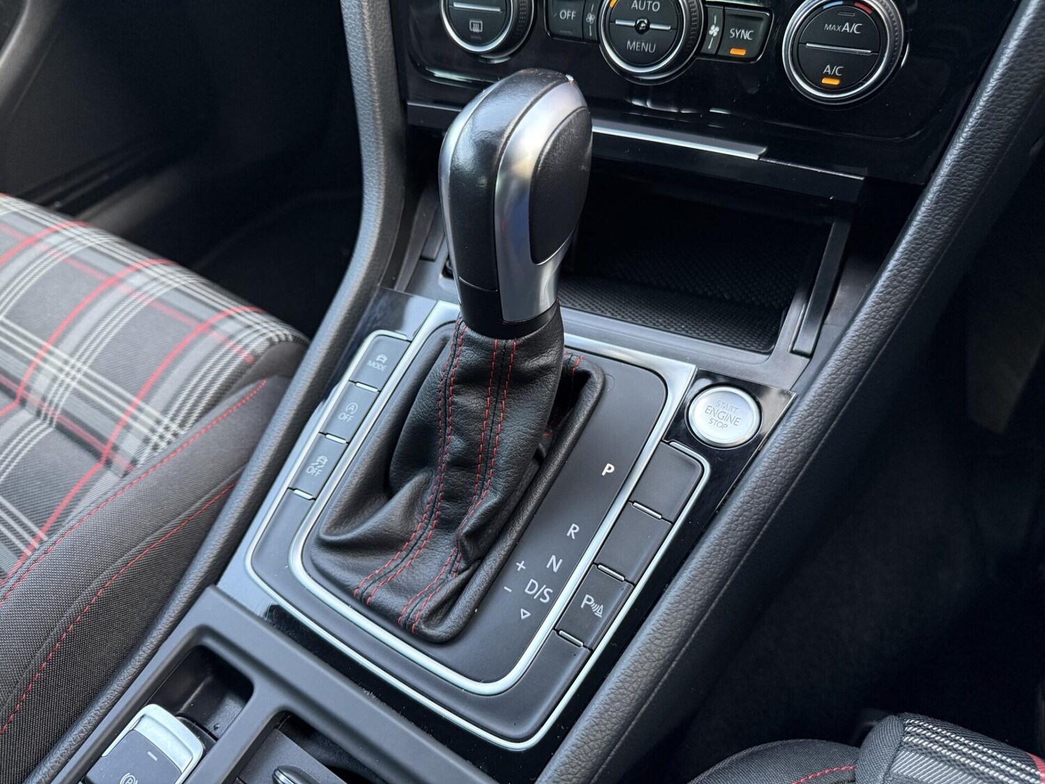 Used Volkswagen Golf 2020 for sale - 77138747: Photo 43