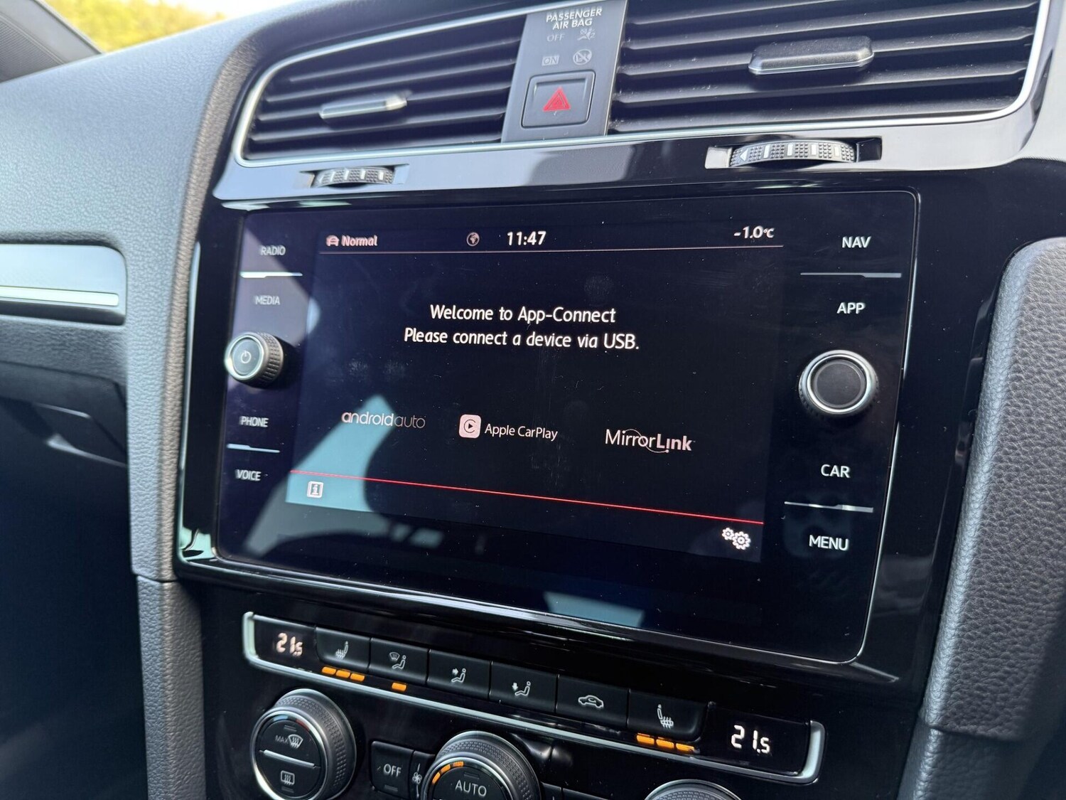 Used Volkswagen Golf 2020 for sale - 77138747: Photo 44