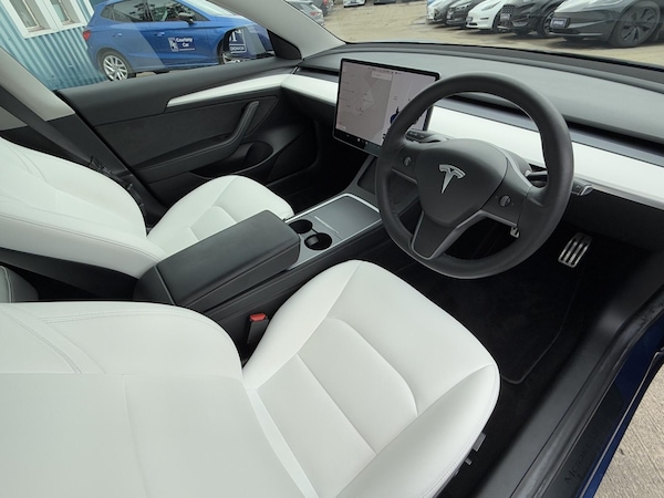 Used Tesla Model 3 2021 for sale - 75650549: Photo 3