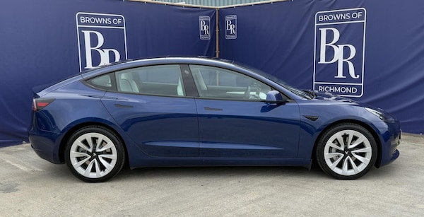 Used Tesla Model 3 2021 for sale - 75650549: Photo 4