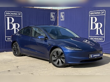 2025 - Saloon 4dr Electric Auto RWD (208 ps)