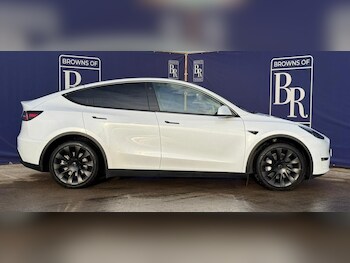 Used Tesla Model Y 2022 for sale - 76932232: Photo