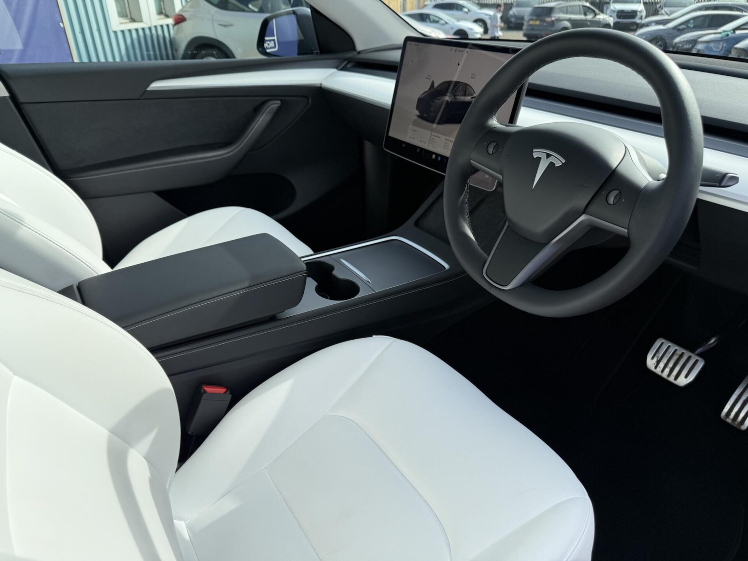 Used Tesla Model Y 2024 for sale - 77967731: Photo 2