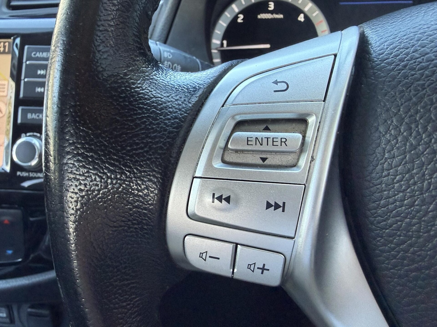 Used Nissan Navara 2020 for sale - 77889285: Photo 25