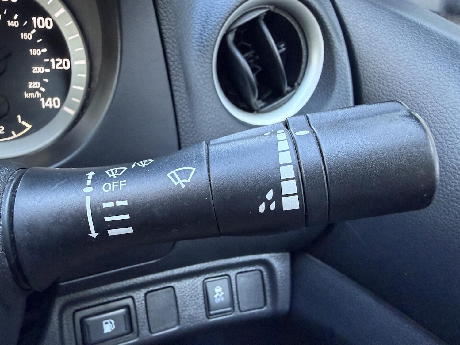 Used Nissan Navara 2020 for sale - 77889285: Photo 27