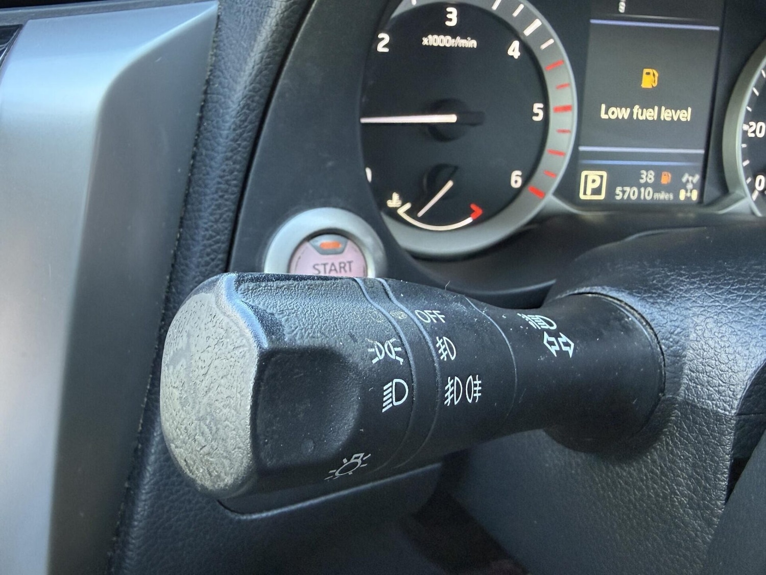 Used Nissan Navara 2020 for sale - 77889285: Photo 28