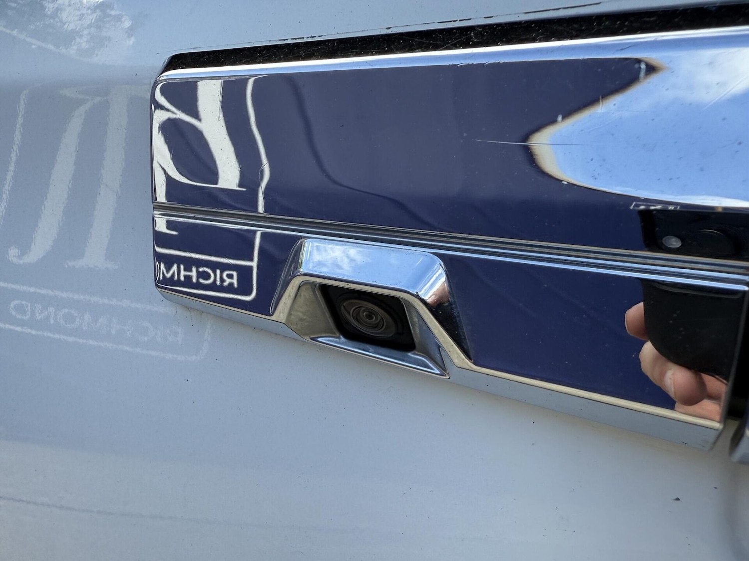 Vehicle 21