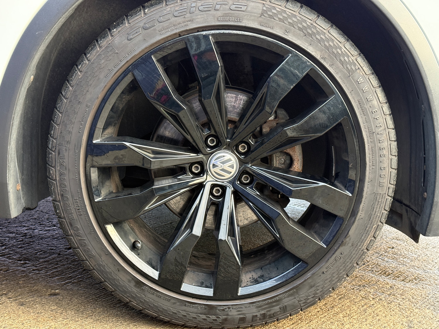 Used Volkswagen Tiguan 2018 for sale - 77272525: Photo 15