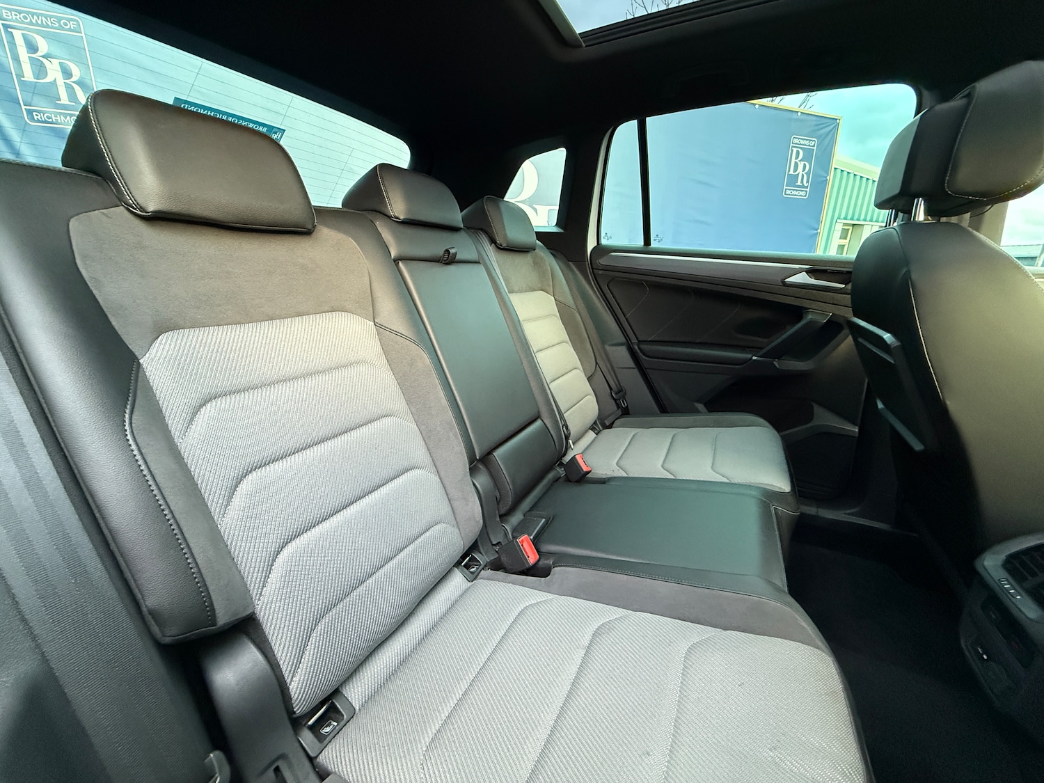 Used Volkswagen Tiguan 2018 for sale - 77272525: Photo 23