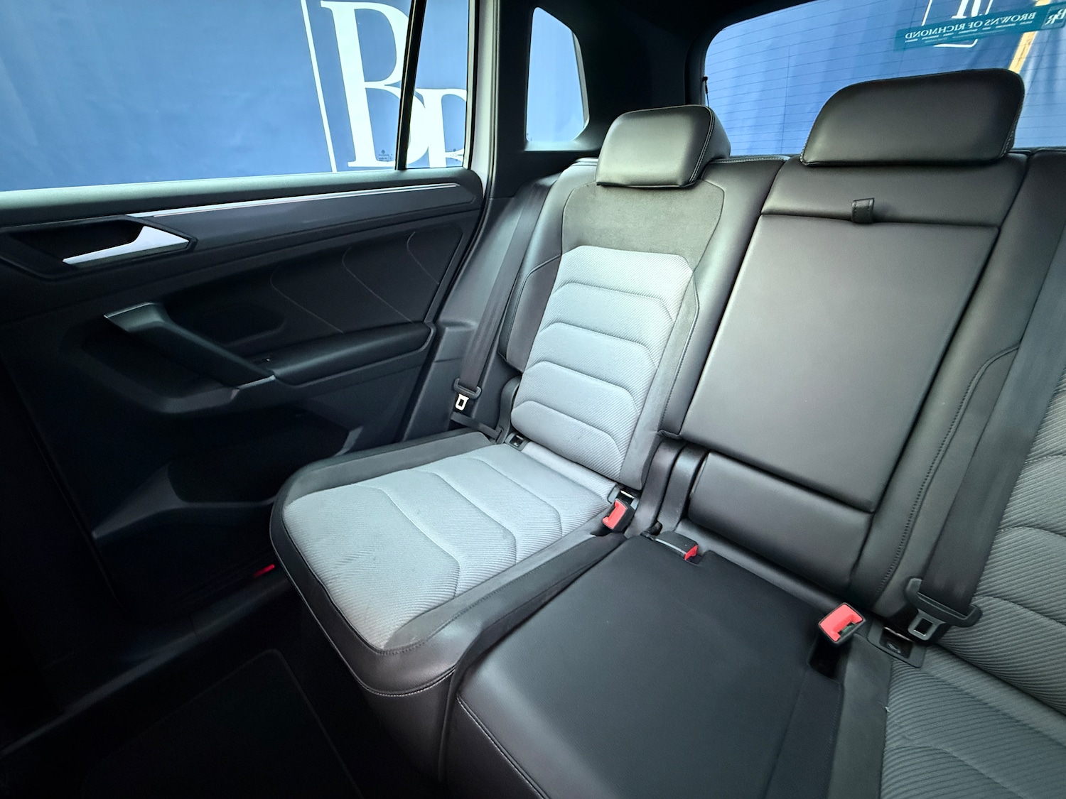 Used Volkswagen Tiguan 2018 for sale - 77272525: Photo 24