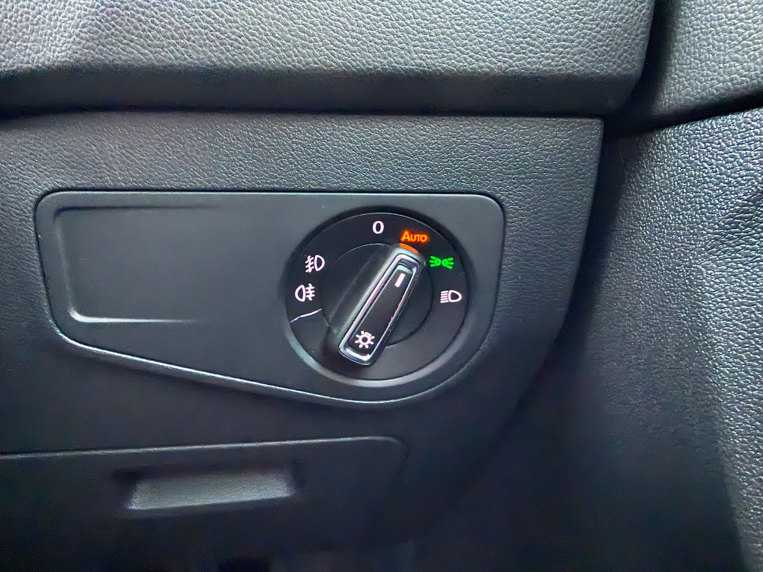 Used Volkswagen Tiguan 2018 for sale - 77272525: Photo 34