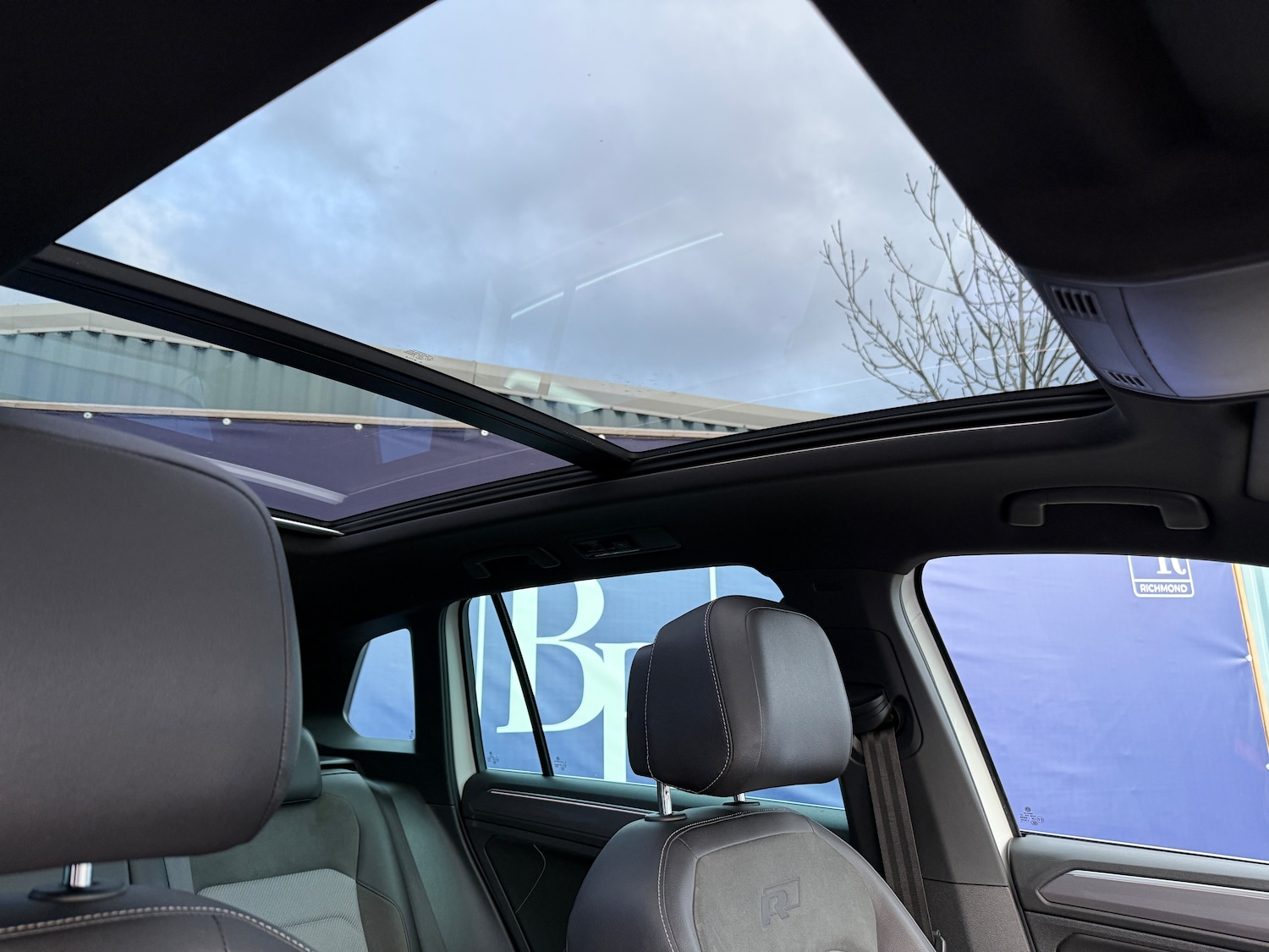 Used Volkswagen Tiguan 2018 for sale - 77272525: Photo 42