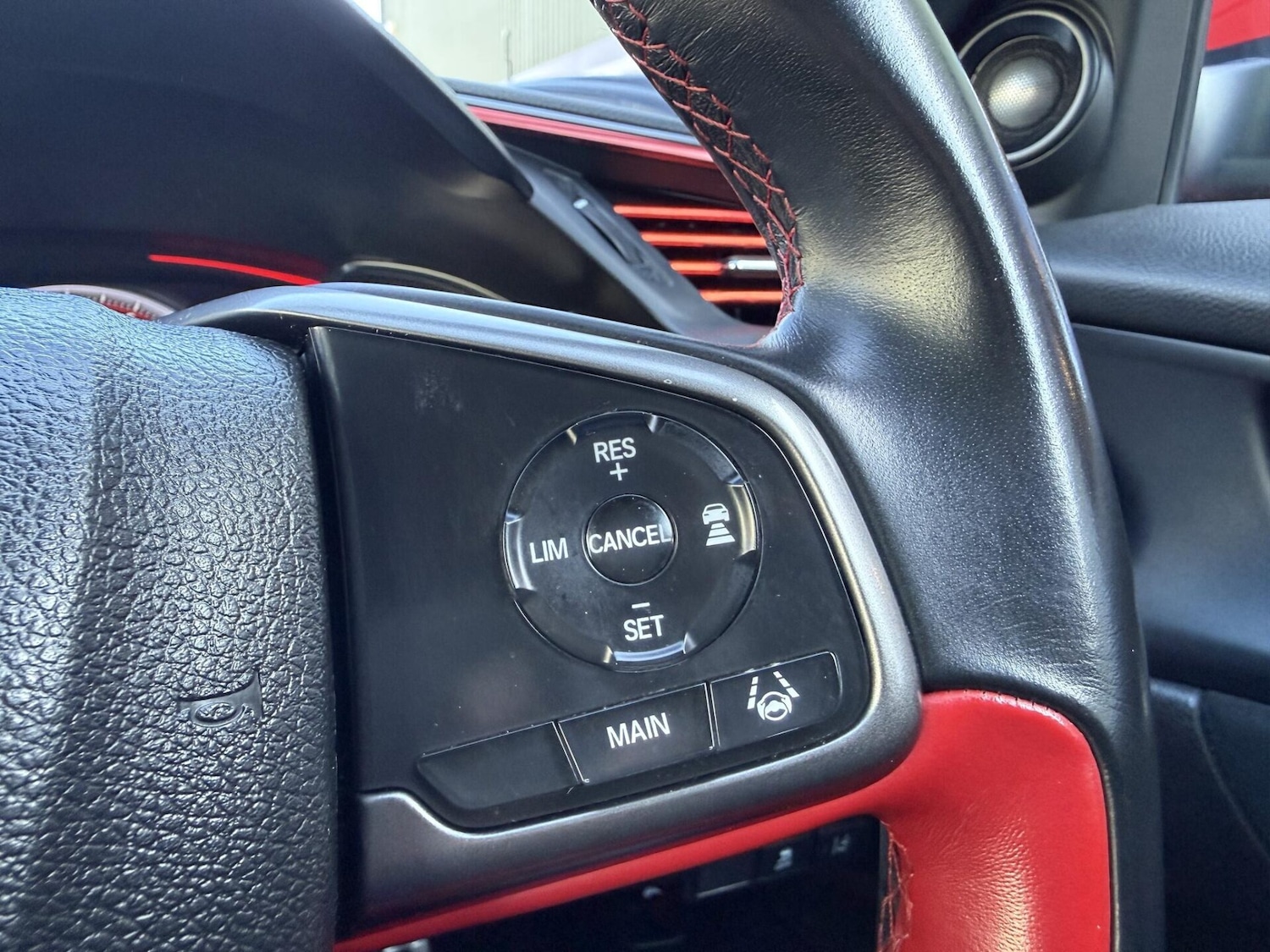 Used Honda Civic 2018 for sale - 77878831: Photo 29