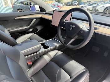 Used Tesla Model 3 2023 for sale - 78864716: Photo