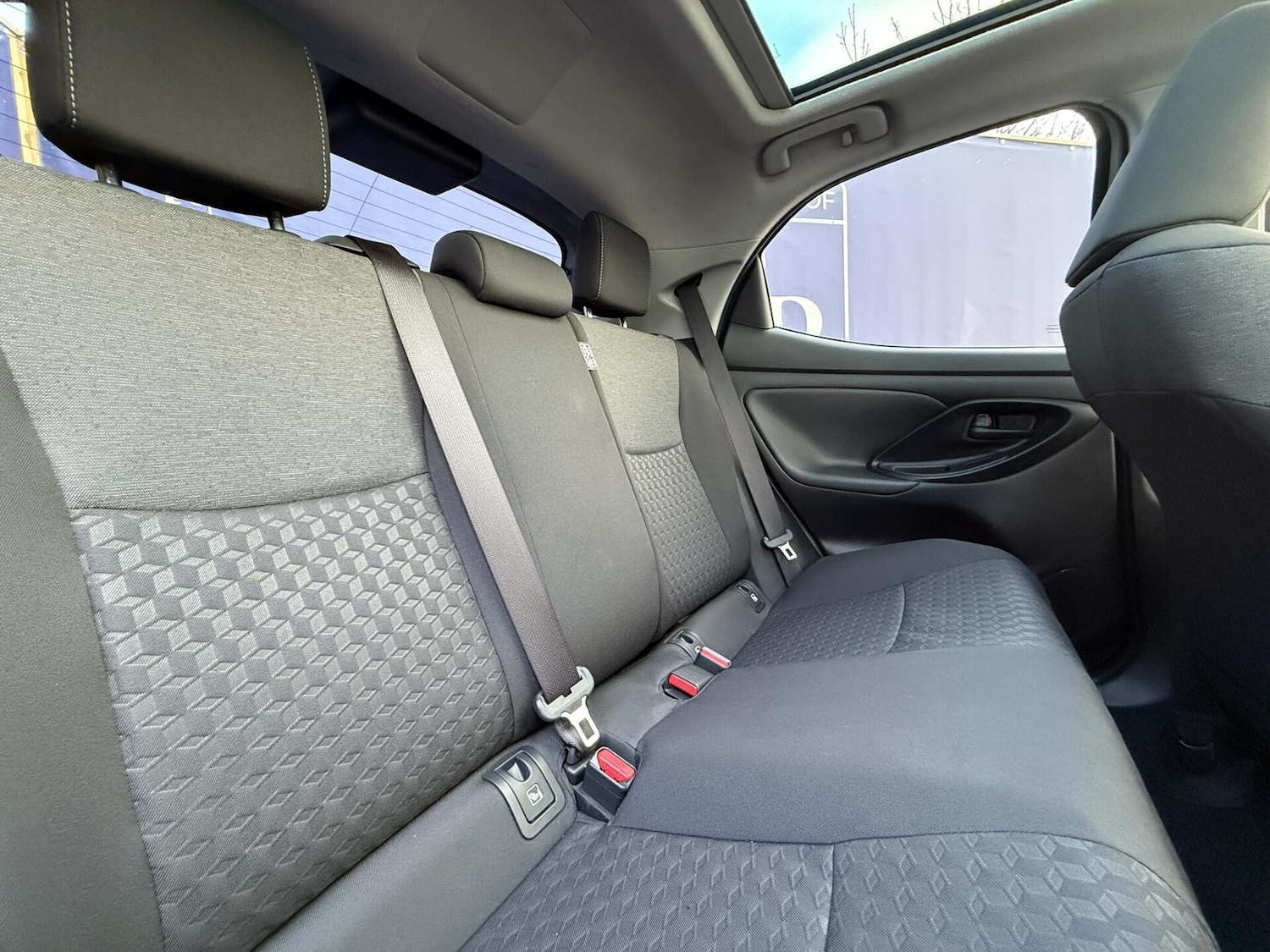 Used Toyota Yaris 2023 for sale - 77187583: Photo 19