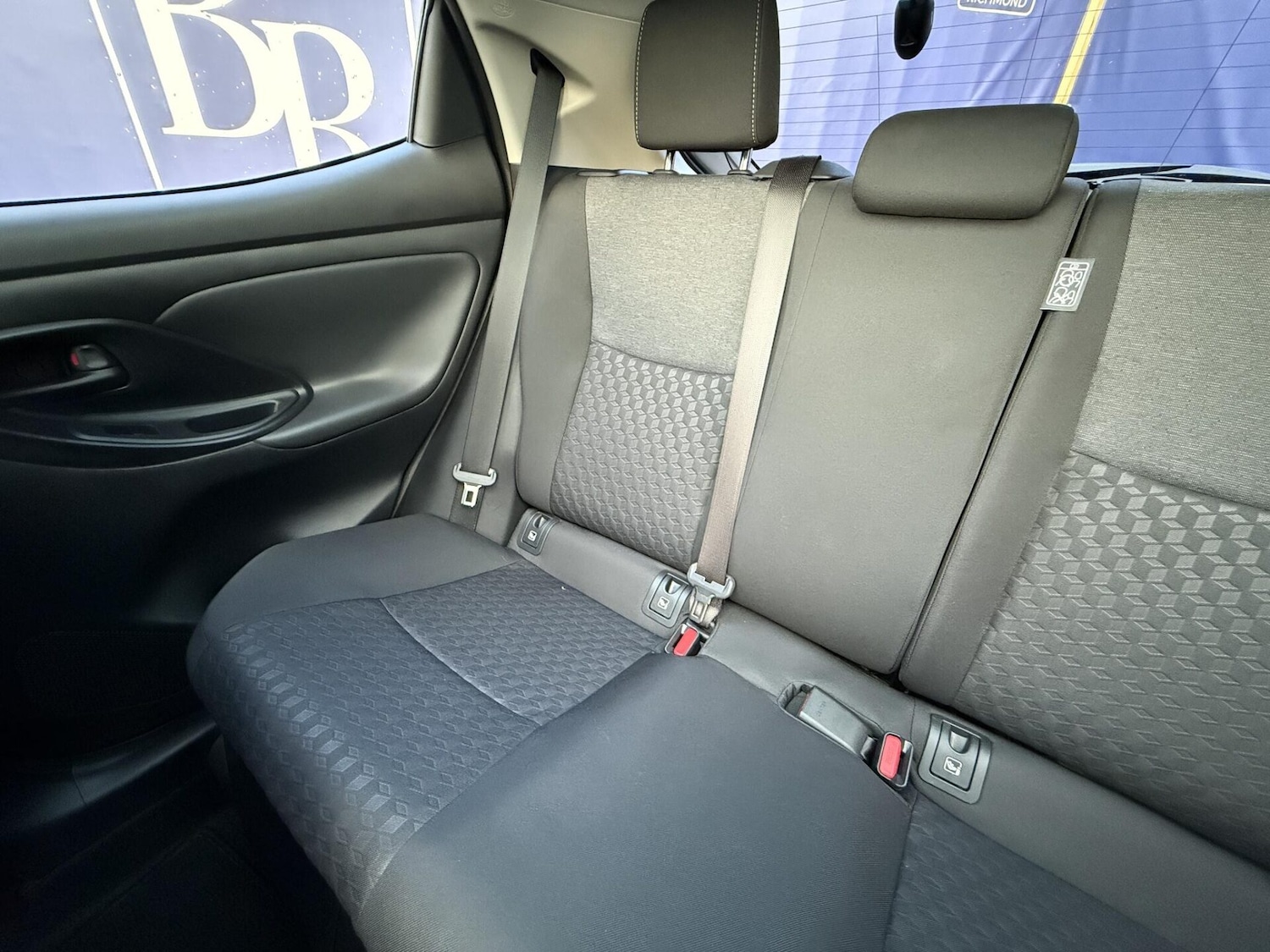 Used Toyota Yaris 2023 for sale - 77187583: Photo 20