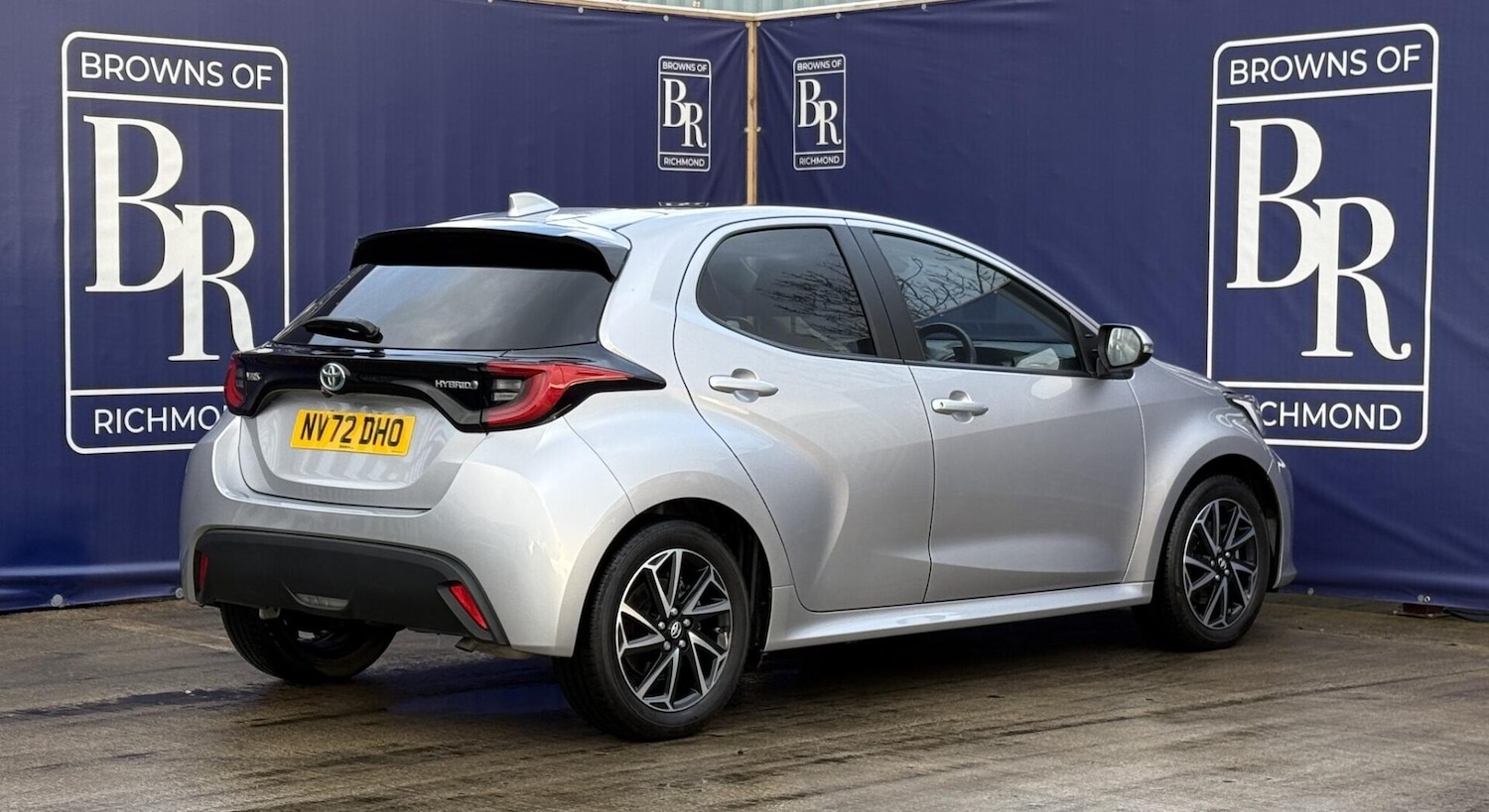 Used Toyota Yaris 2023 for sale - 77187583: Photo 3