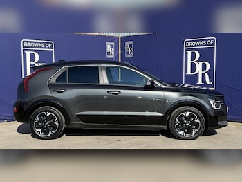 Used Kia Niro 2023 for sale - 77791946: Photo