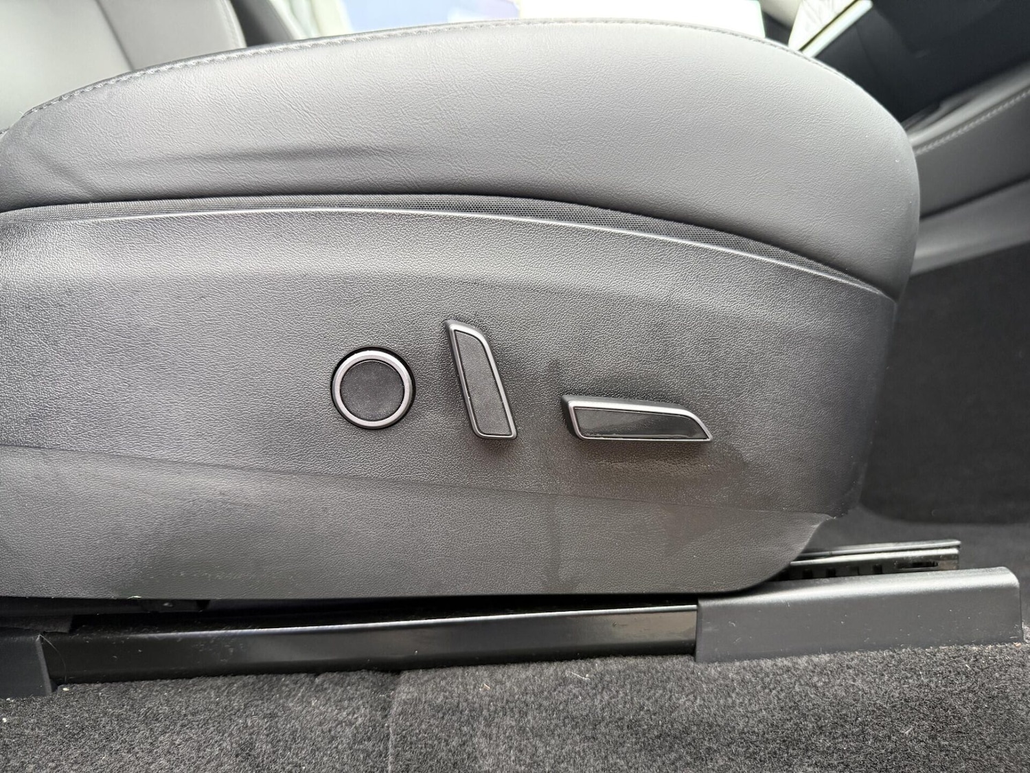 Used Tesla Model Y 2023 for sale - 77044741: Photo 32