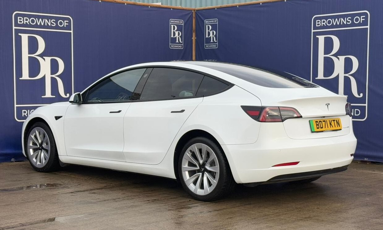 Used Tesla Model 3 2021 for sale - 77208230: Photo 6