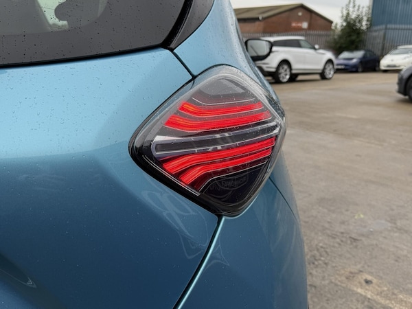 Used Renault Zoe 2020 for sale - 76159741: Photo 20