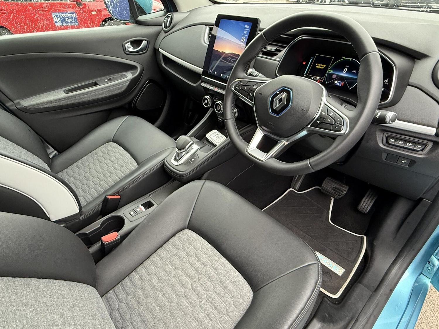 Used Renault Zoe 2020 for sale - 76159741: Photo 3