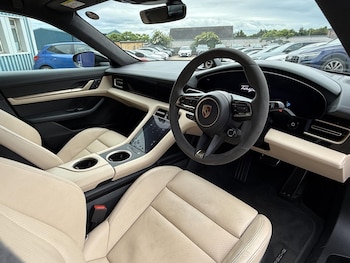 Used Porsche Taycan 2023 for sale - 78956145: Photo