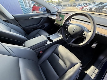 Used Tesla Model 3 2021 for sale - 75972191: Photo