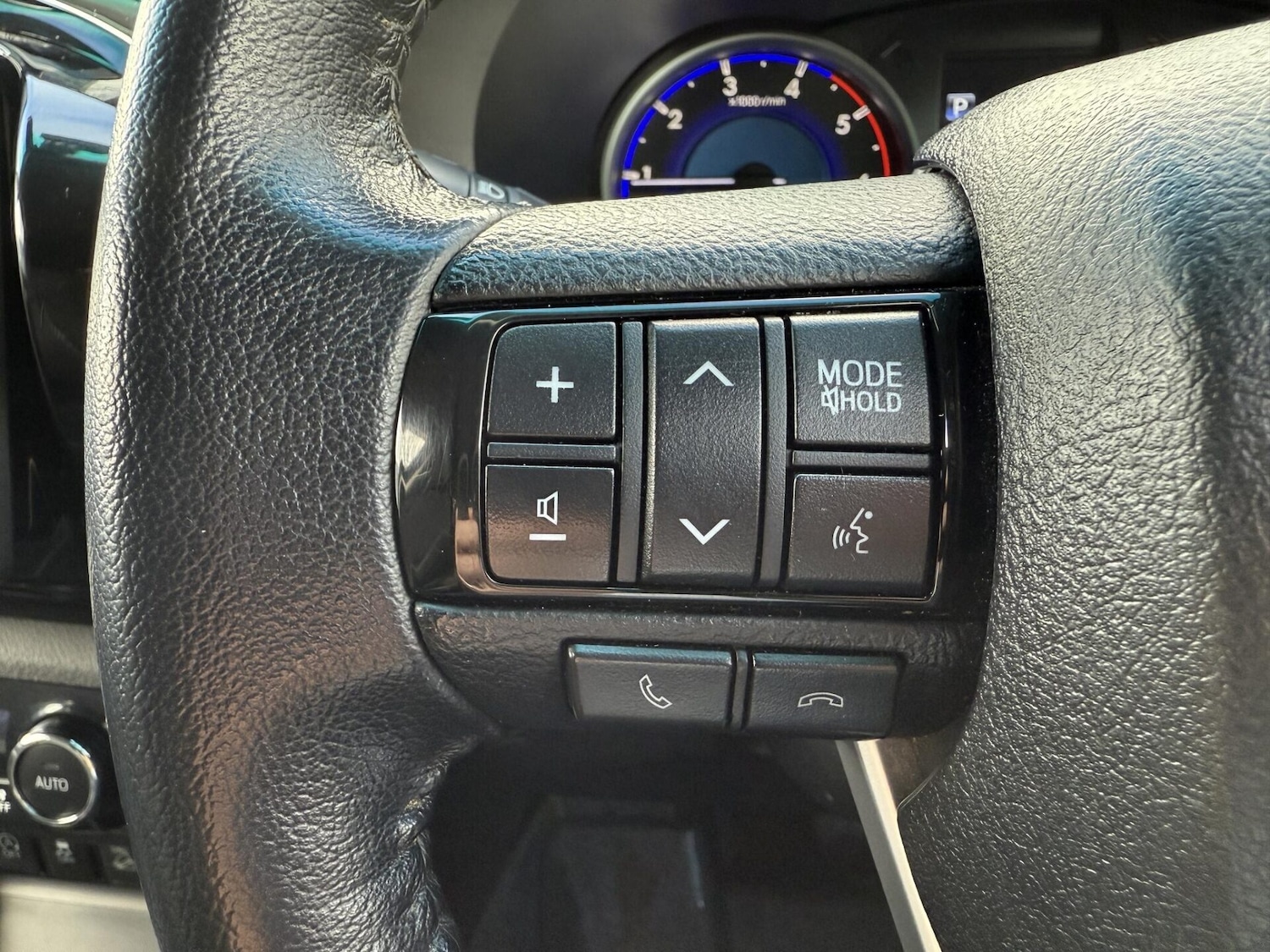 Used Toyota Hilux 2019 for sale - 76518552: Photo 23