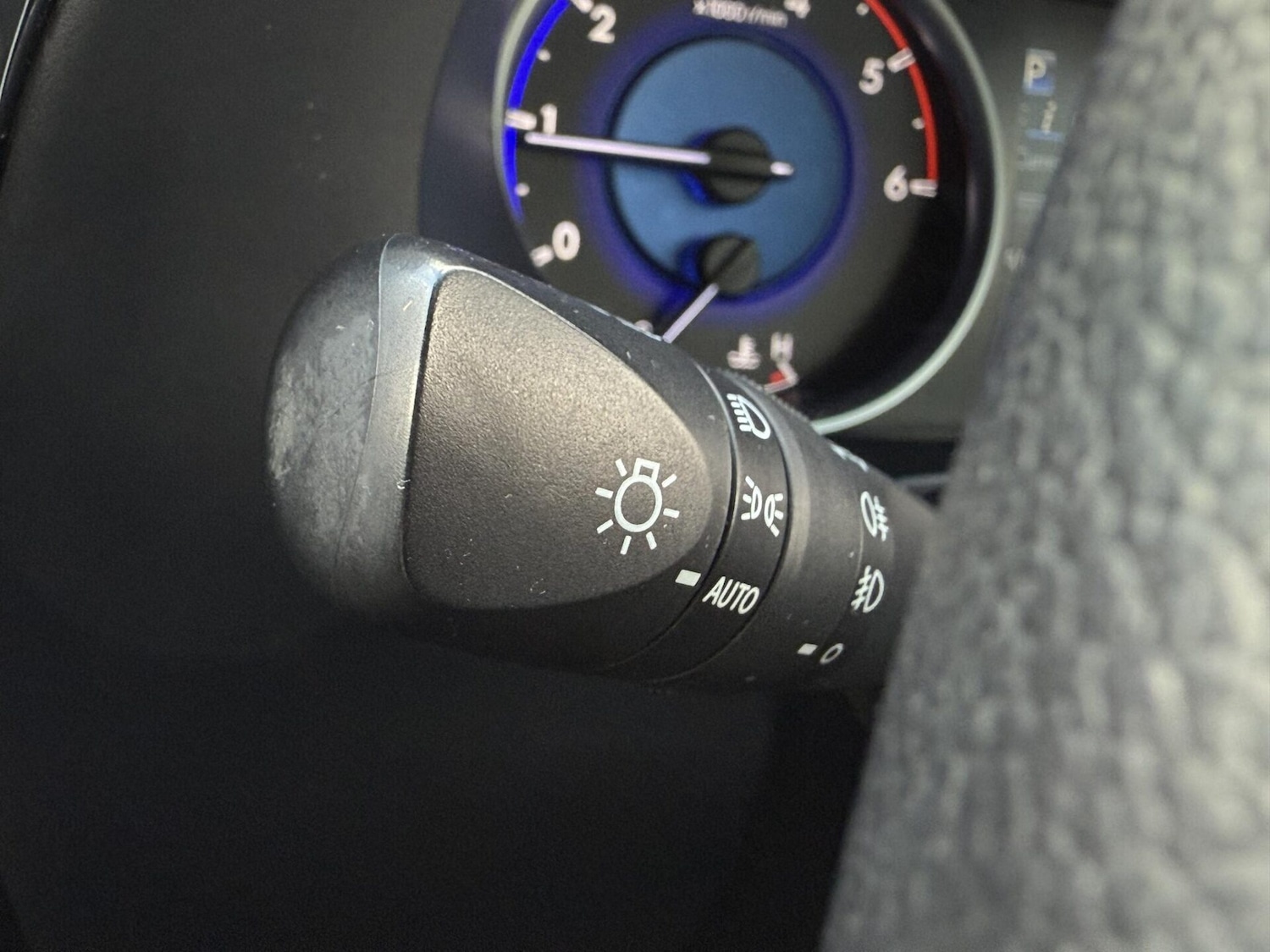 Used Toyota Hilux 2019 for sale - 76518552: Photo 27