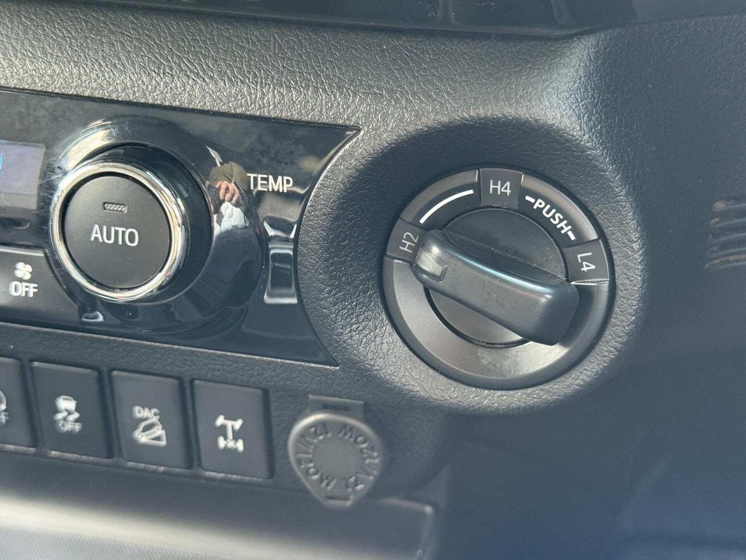 Used Toyota Hilux 2019 for sale - 76518552: Photo 32