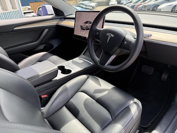 Used Tesla Model 3 2023 for sale - 79100179: Photo